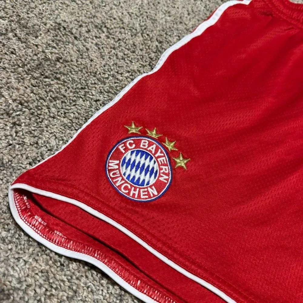 Y2K Adidas FC Bayern Munich Soccer Shorts Men's Large Red Football Germany
